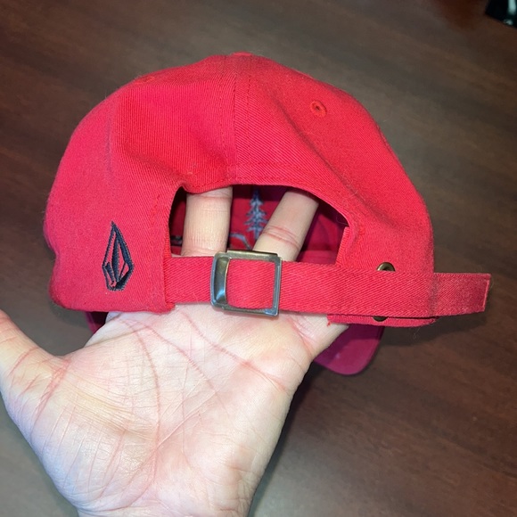 Volcolm Hat - Picture 3 of 7